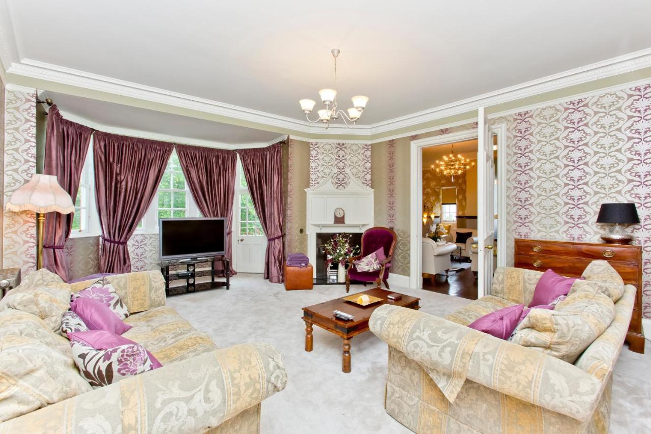 Luxury 3-Bedroom Apartment With Stunning Views At Ramsay Garden Edimburgo Exterior foto